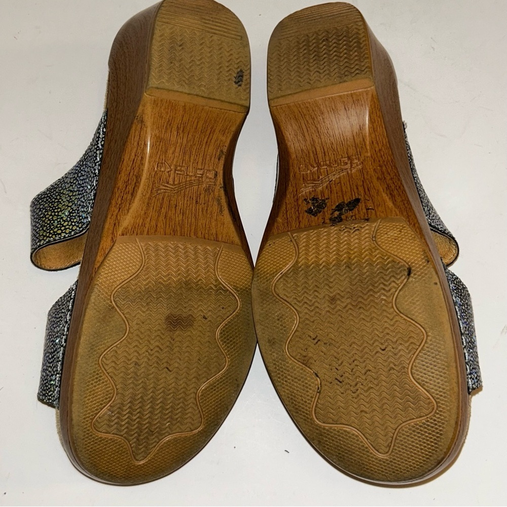 Dansko Sophie Iridescent Clog Leather Strap Sandals Buckle Size 38 EU / 7 7.5 US - Picture 9 of 11